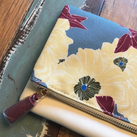 Rachel Pally Retro Floral Clutch Cream/Blue/Burgundy/Red wine - Picture 2 of 6